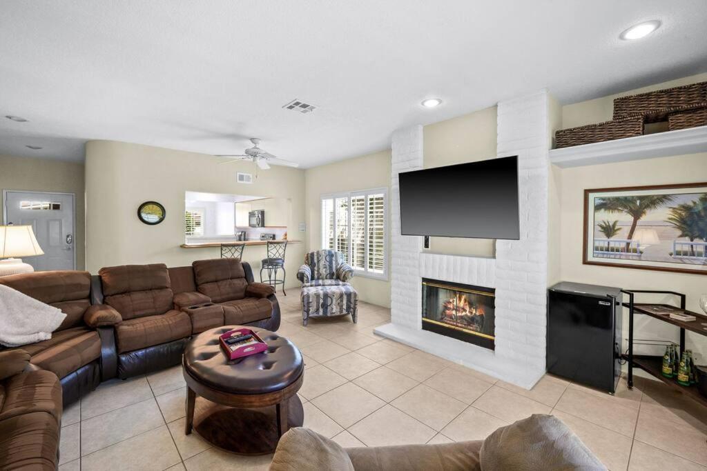 Desert Falls Cc Luxurious Desert - 3 Bedroom Apartment *