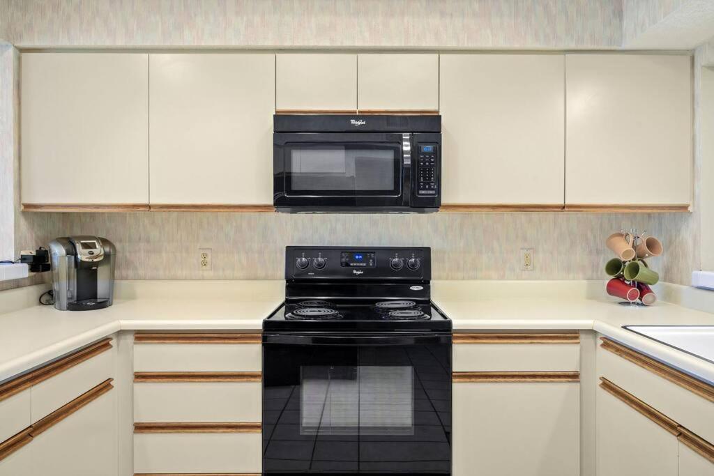 Desert Falls Cc Luxurious Desert - 3 Bedroom Apartment Palm Desert