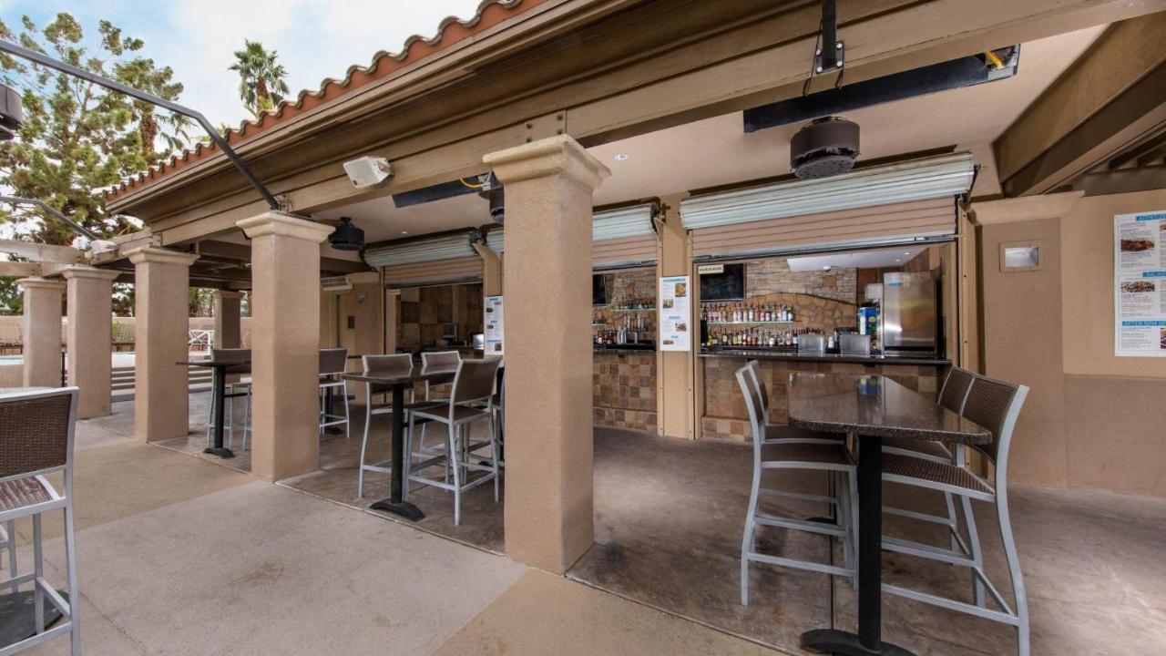 Resort Desert Springs I *