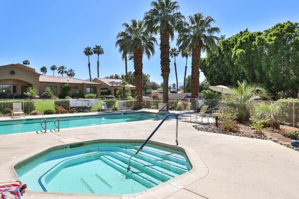 Villa Paradise Point- View, Tennis, And Activity Club