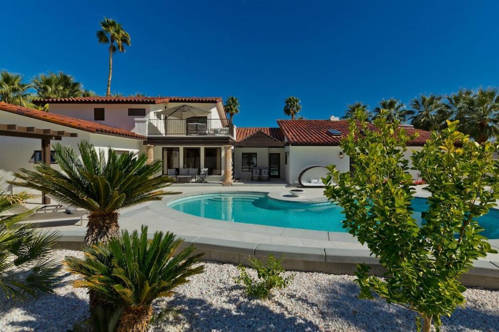 Villa Big Horn Desert Estate Luxury Smarthome - Amazing Pool & Game Room!