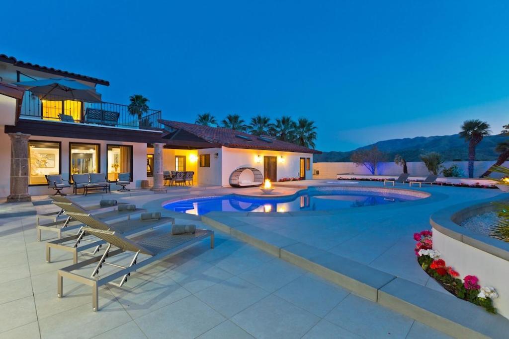 Big Horn Desert Estate Luxury Smarthome - Amazing Pool & Game Room! * Palm Desert