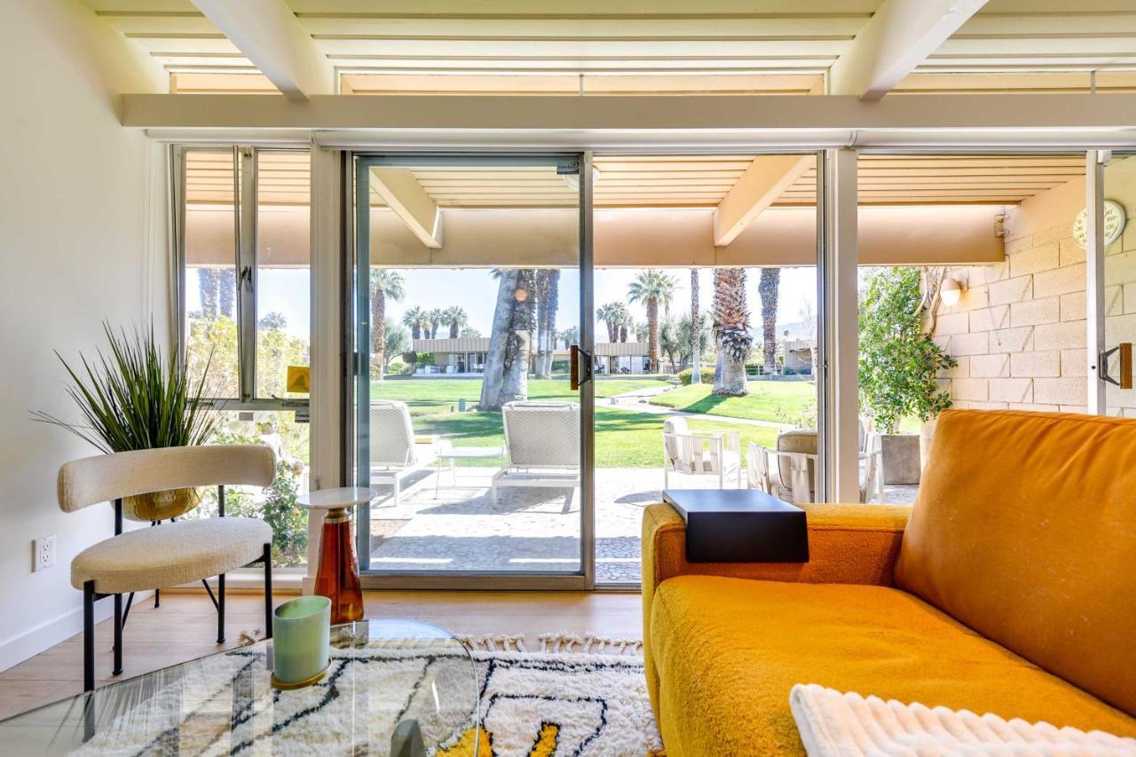 Modern Vacation Near El Paseo! Apartment Palm Desert
