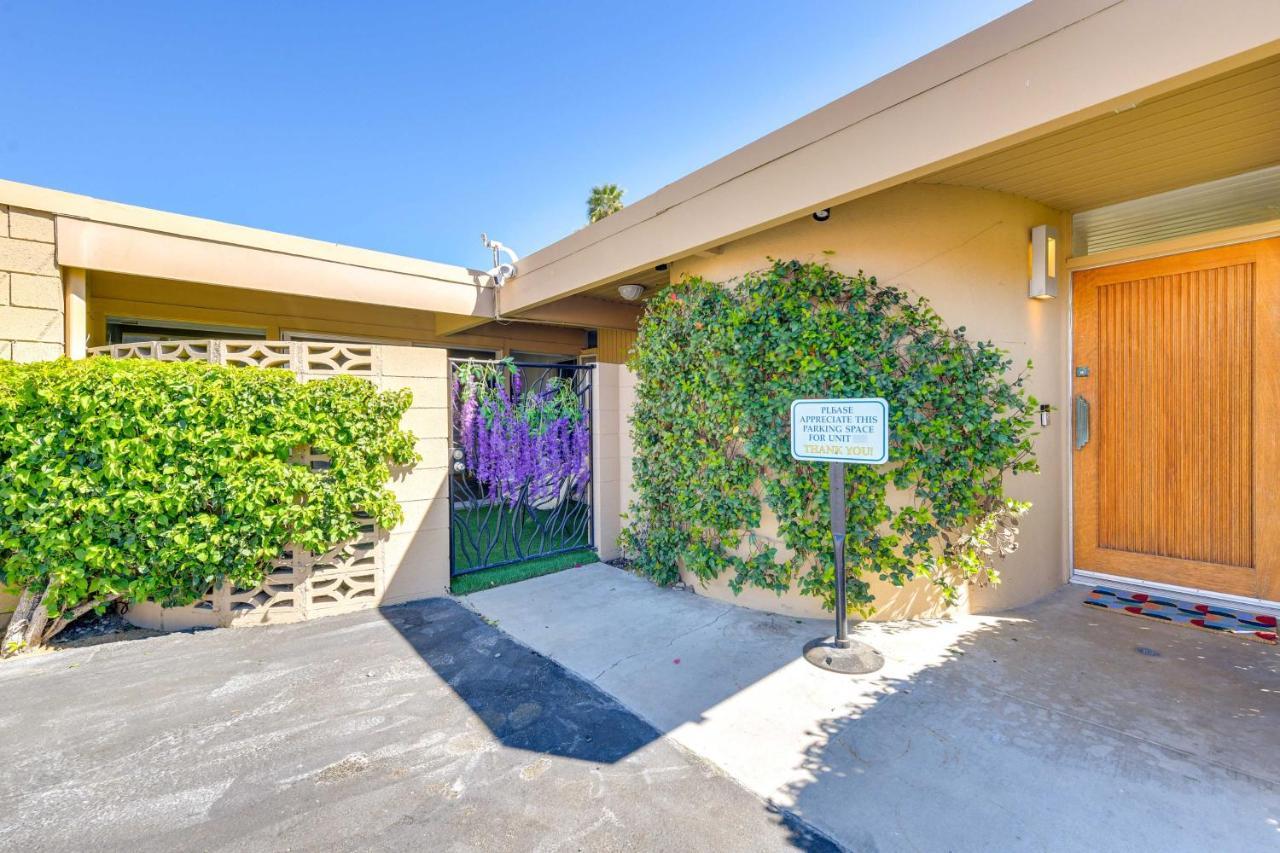 Modern Vacation Near El Paseo! *