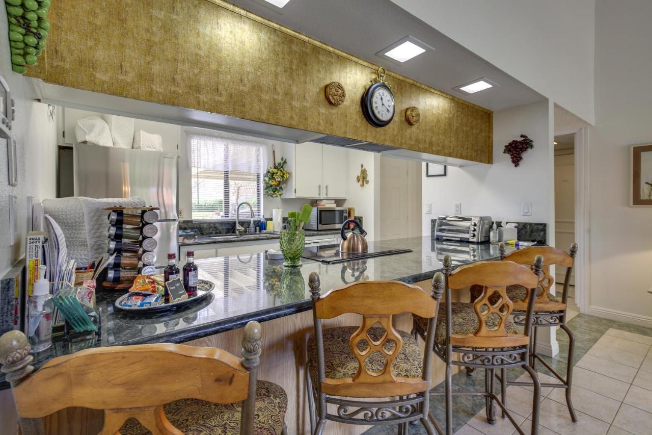 Apartment - Golf Course View And Pool Access *