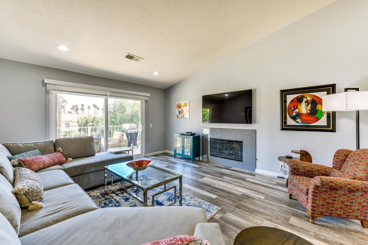 Newly Renovated Community Pool! * Palm Desert