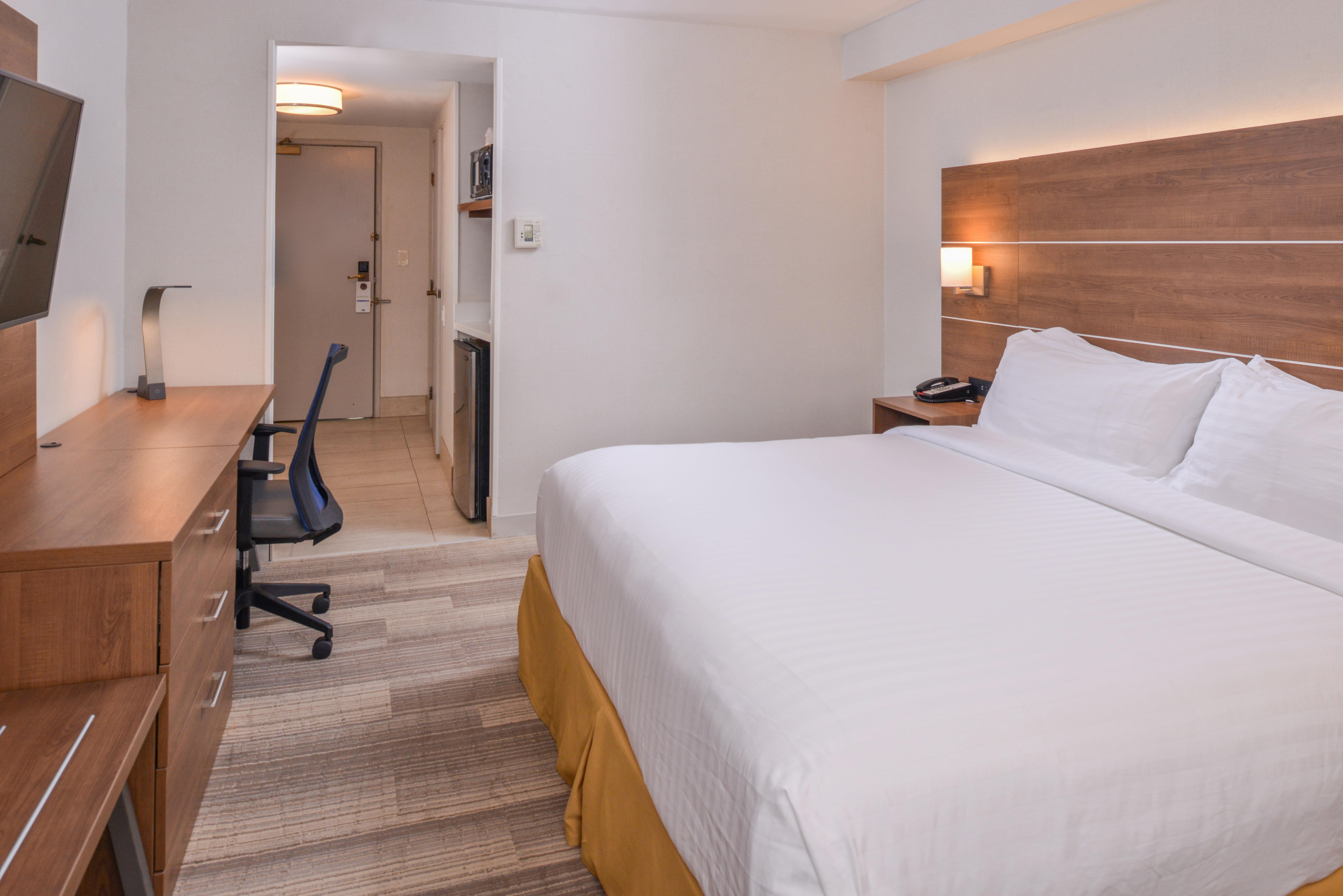 Express By Ihg Palm Desert