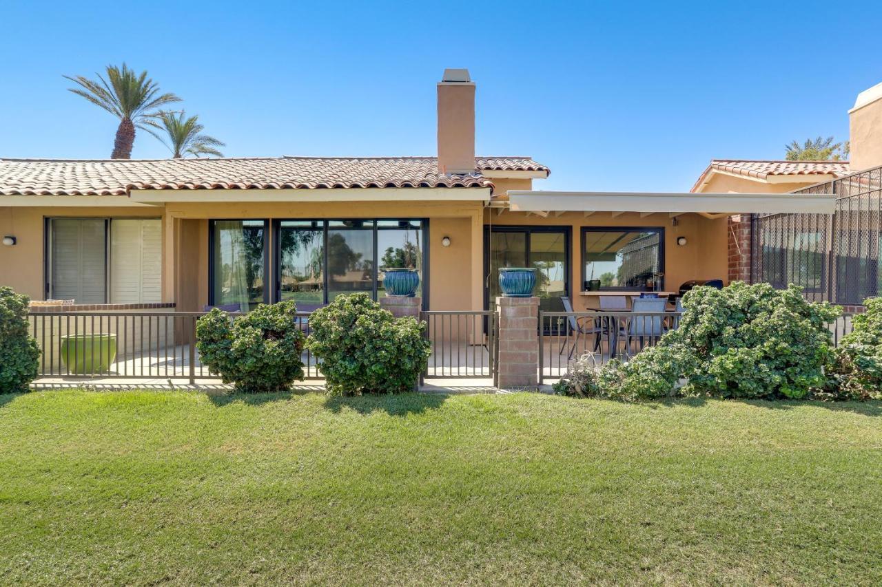 With Golf Course And Pool Access! Apartment