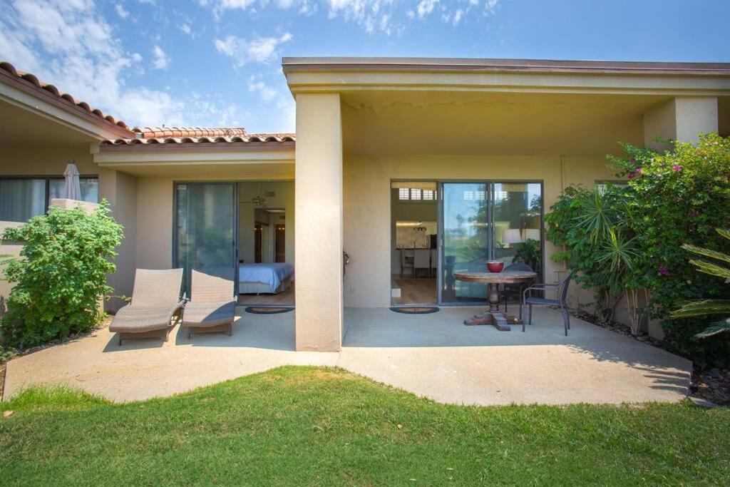 Sunny Escape On Golf Course Holiday home *