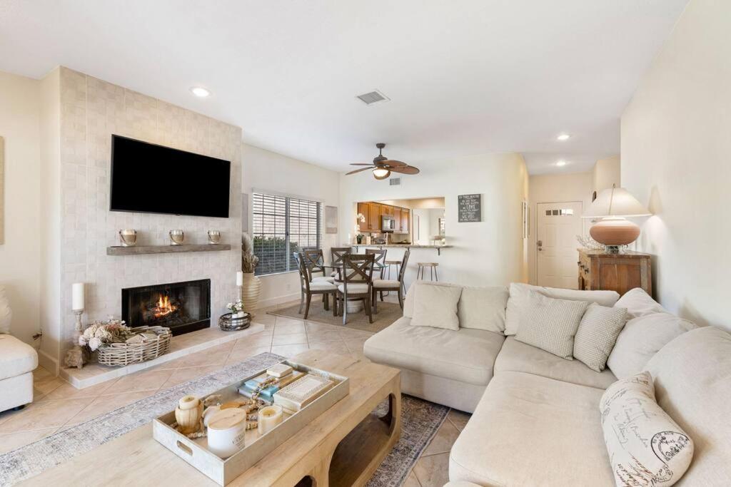Sweet W/ Amenities Apartment