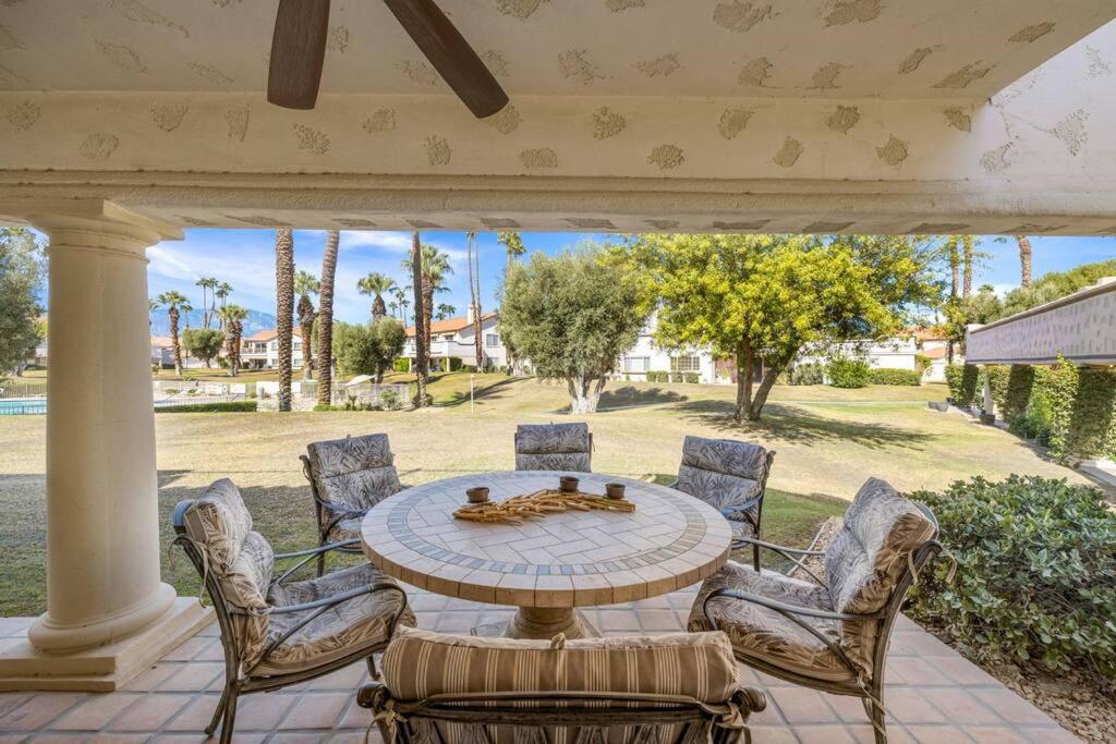 Sweet W/ Amenities Palm Desert
