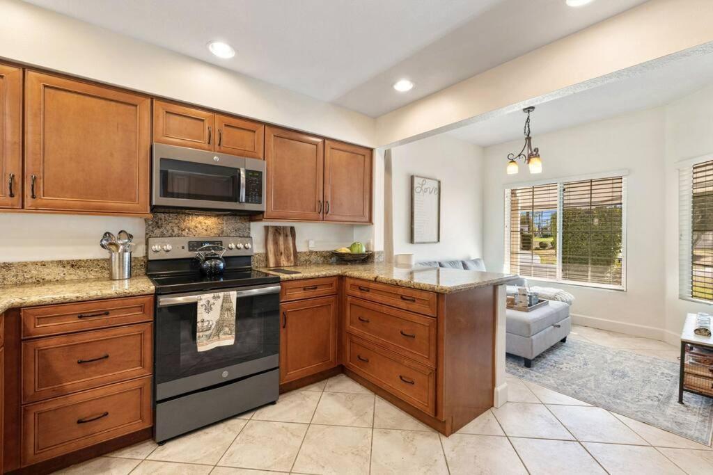 Sweet W/ Amenities Apartment *