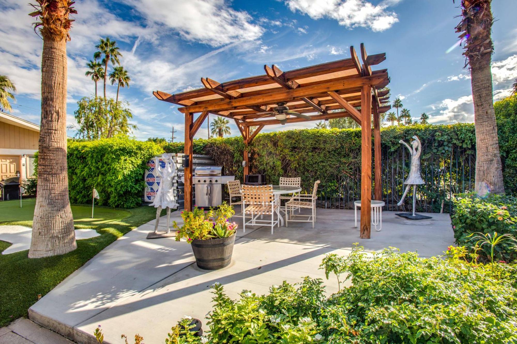 The At Deep Canyon Hotel 3*