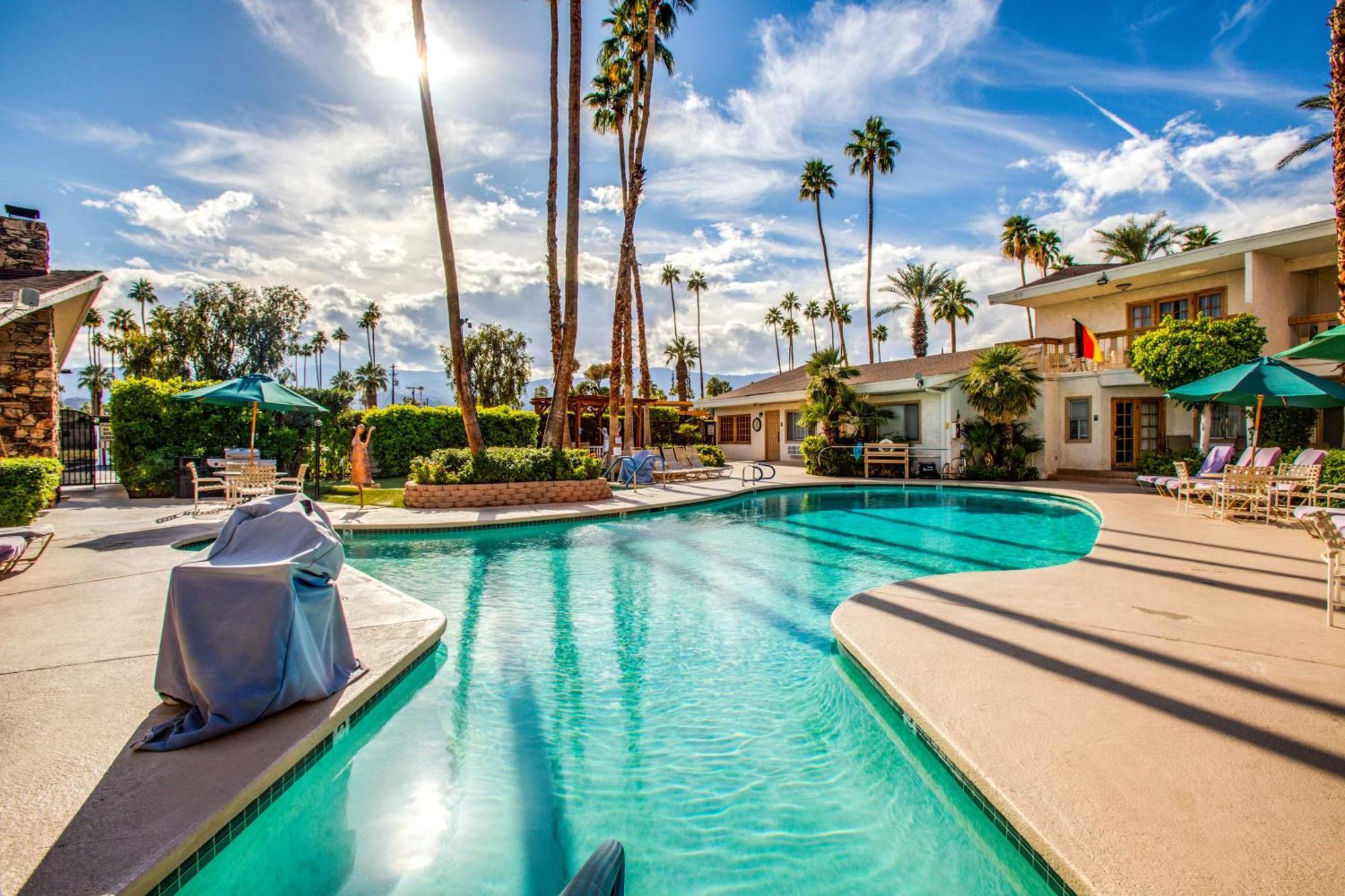The At Deep Canyon Palm Desert