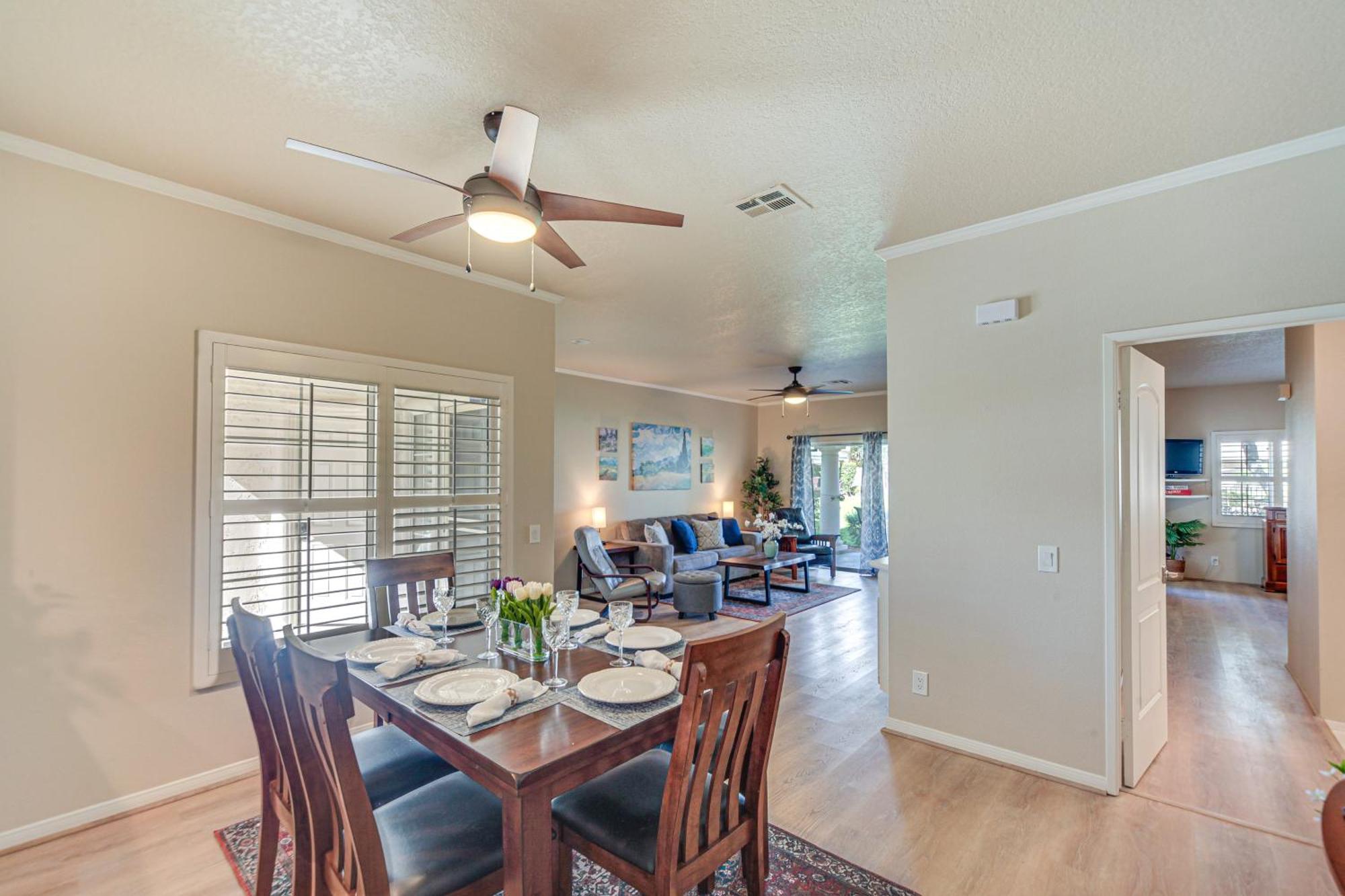 Apartment With Patio And Community Perks! Palm Desert