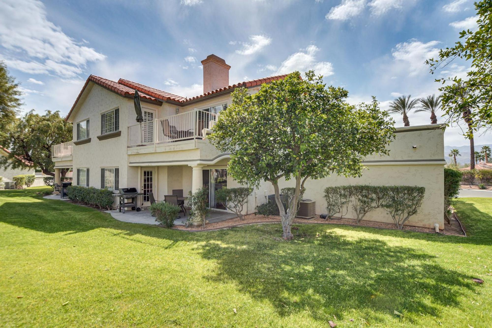Apartment With Patio And Community Perks!