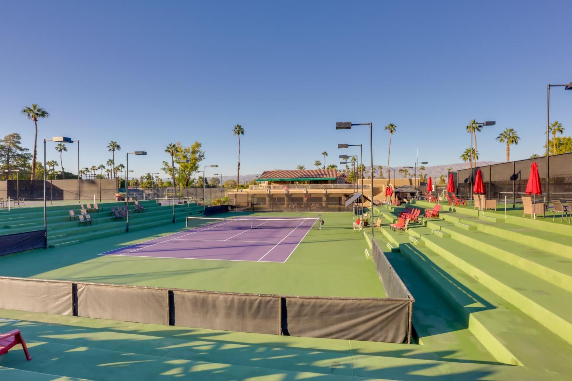 Holiday home Pet-friendly Retreat Golf Course View