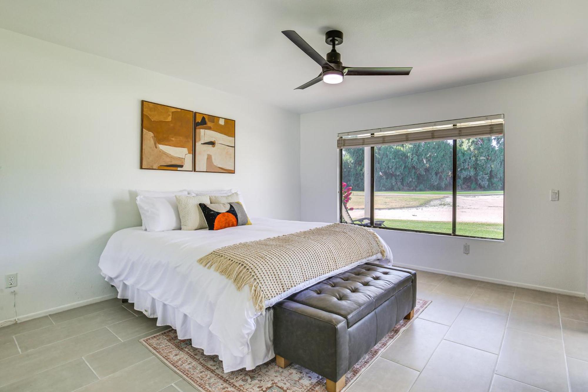 Pet-friendly Retreat Golf Course View Holiday home *