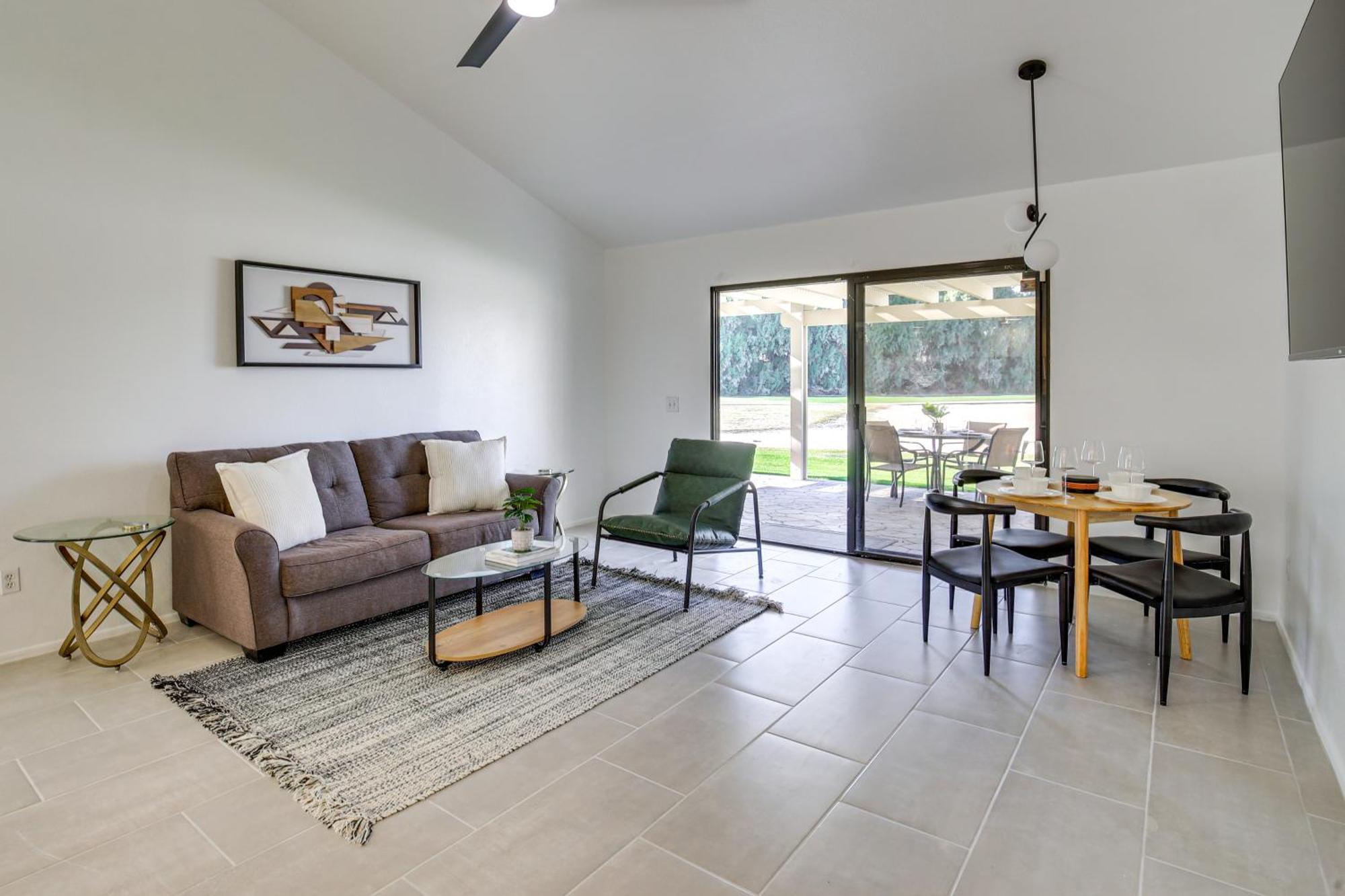 Pet-friendly Retreat Golf Course View Holiday home