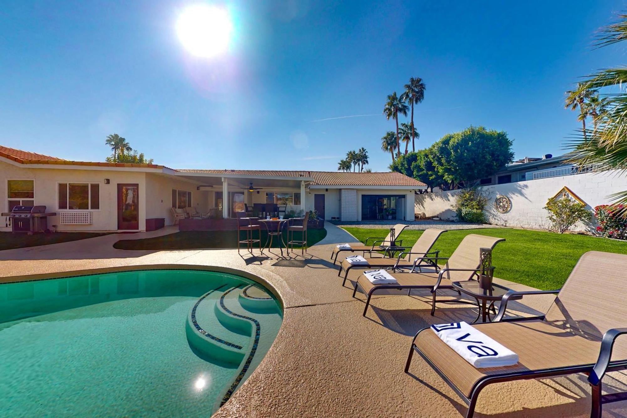 South Paradise Palm Desert