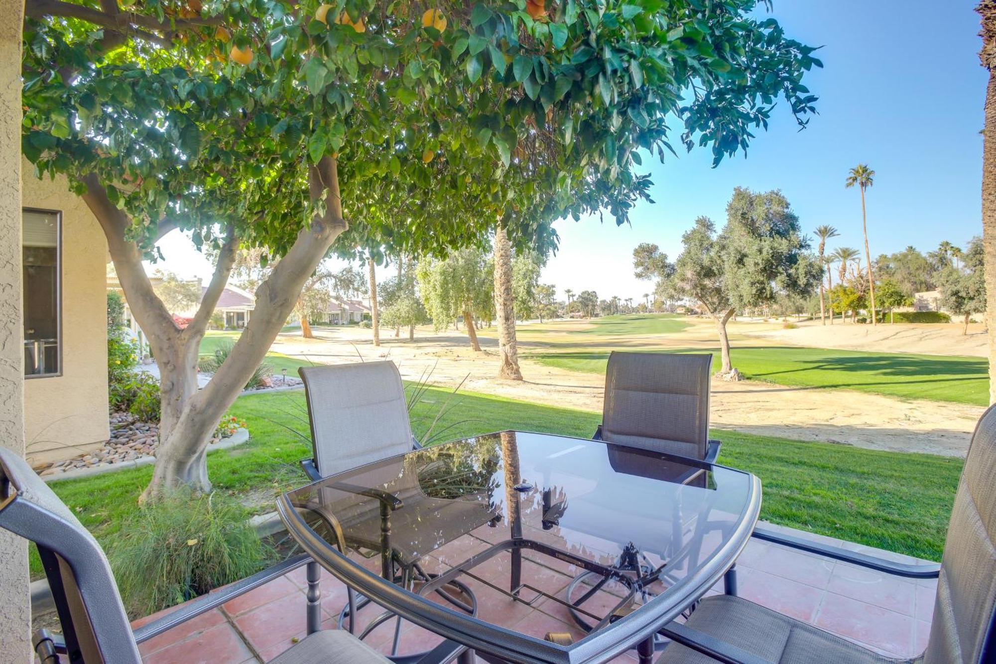 With Golf And Mountain Views! * Palm Desert