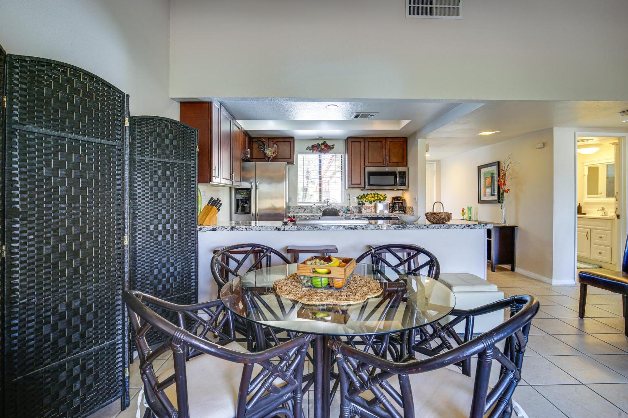 With Patio And Golf Course Views! *