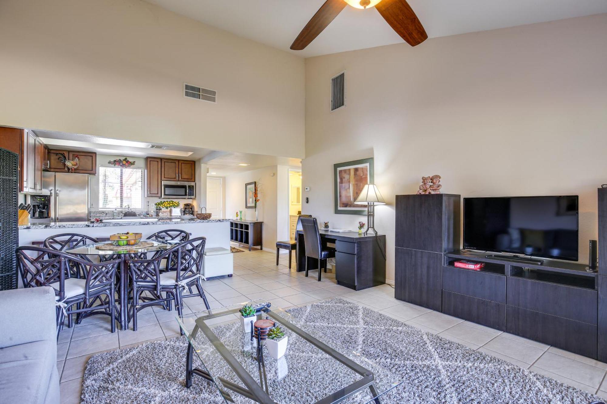 Apartment With Patio And Golf Course Views! *