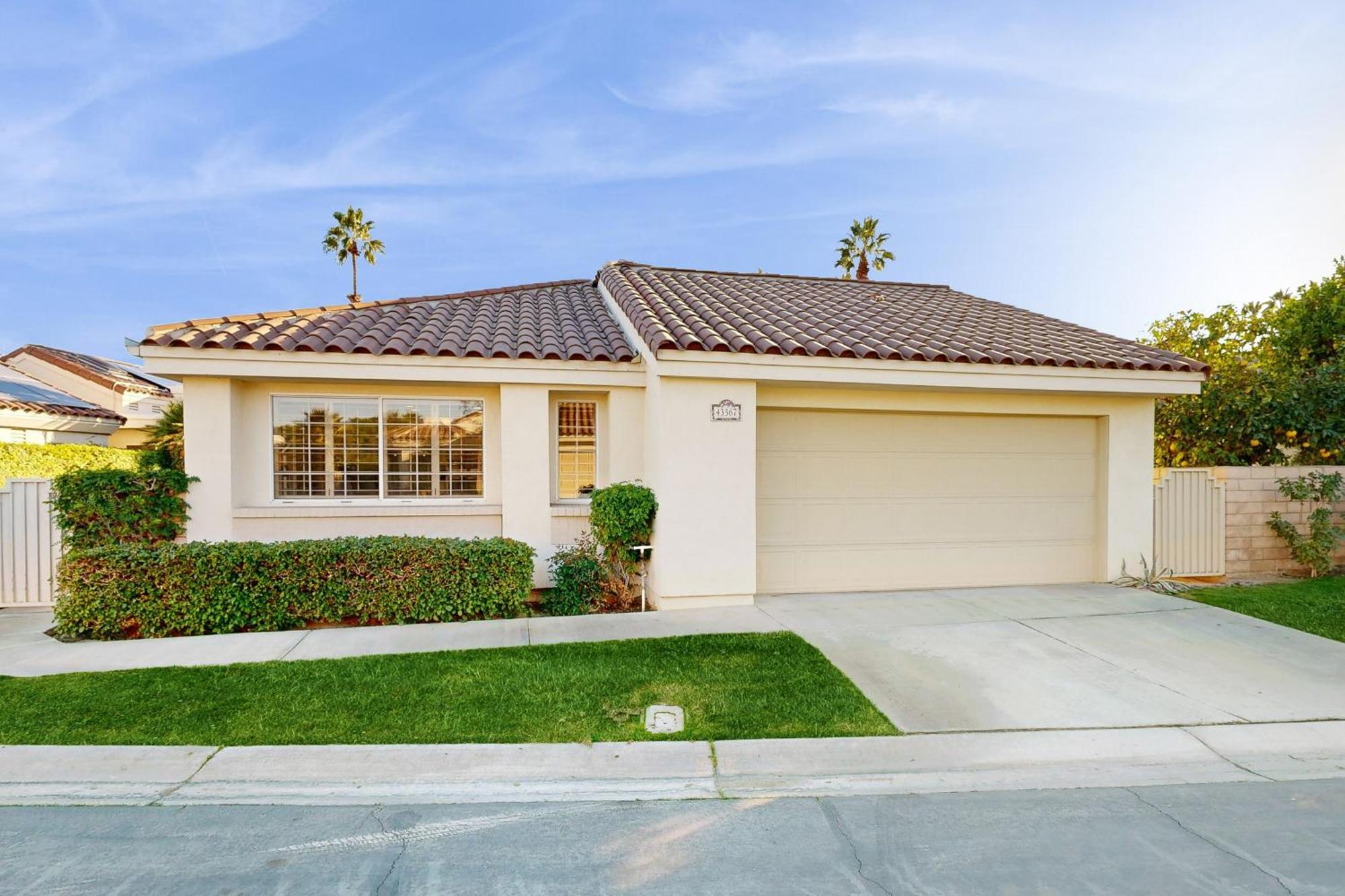 Desert Breeze Oasis Holiday home Palm Desert