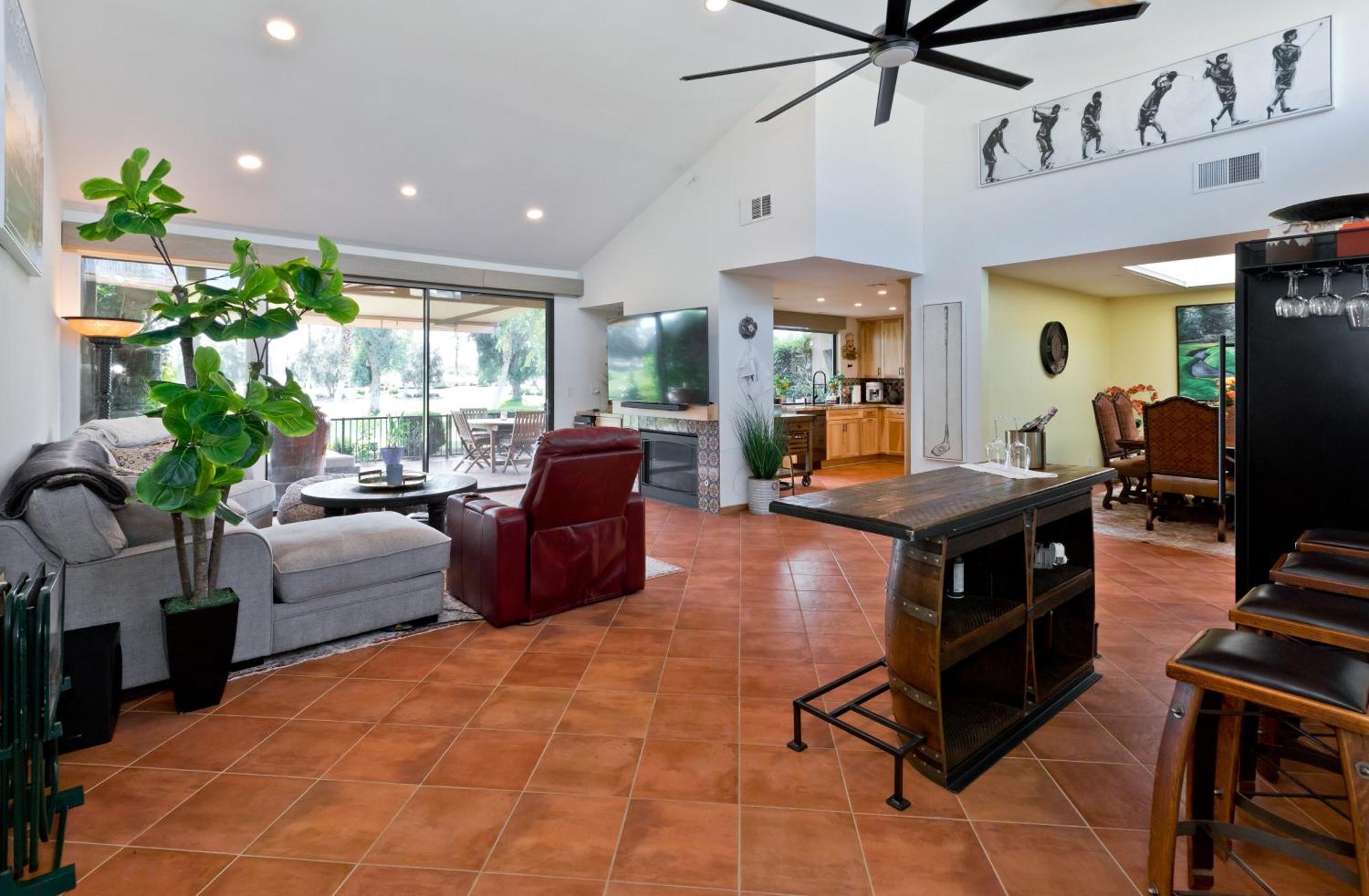 Spectacular With Private Golf Privileges Includes Golf Cart On Monterey Country Club !! *
