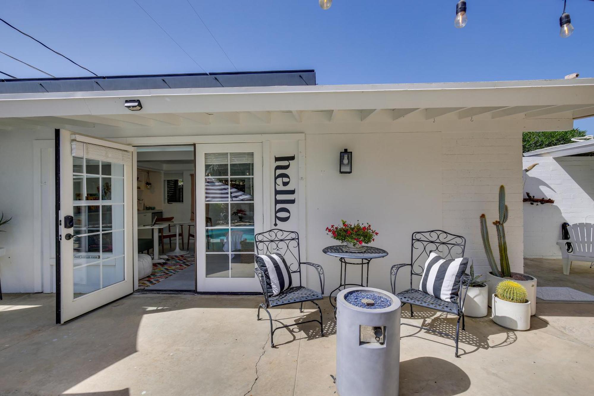 5 Blocks To El Paseo Casita With Pool * Palm Desert