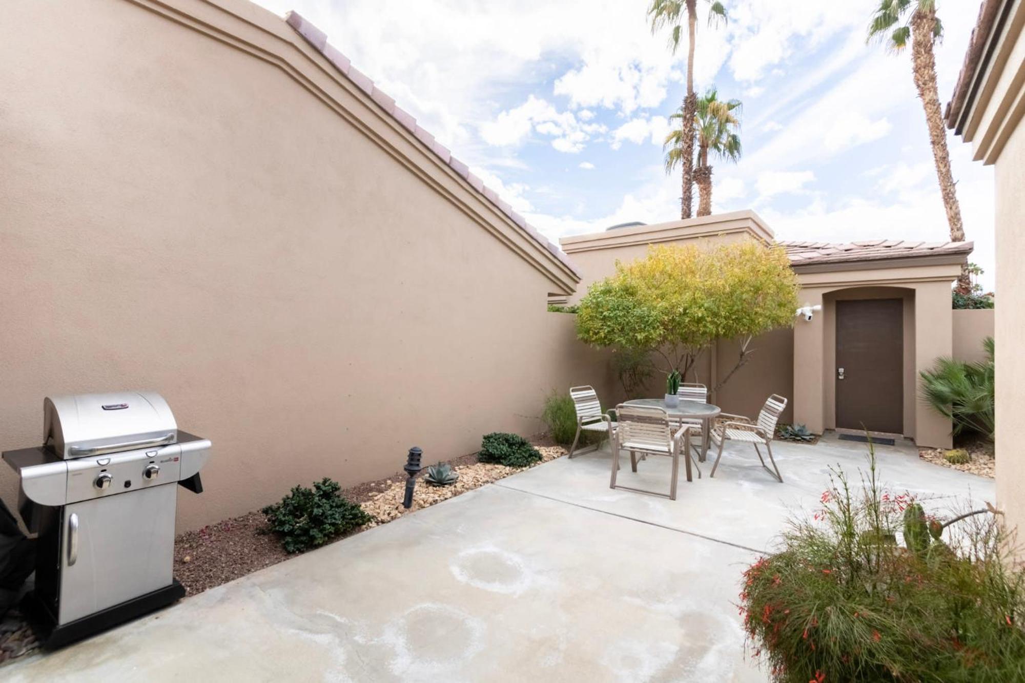 Villa Paradise Point- View, Tennis, And Activity Club Palm Desert