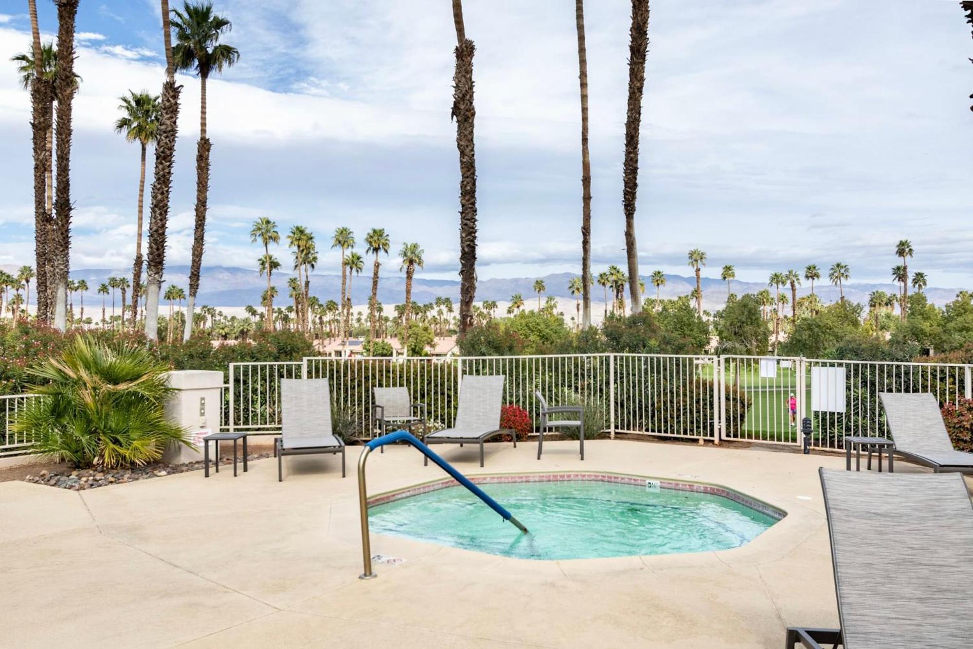 Paradise Point- View, Tennis, And Activity Club * Palm Desert