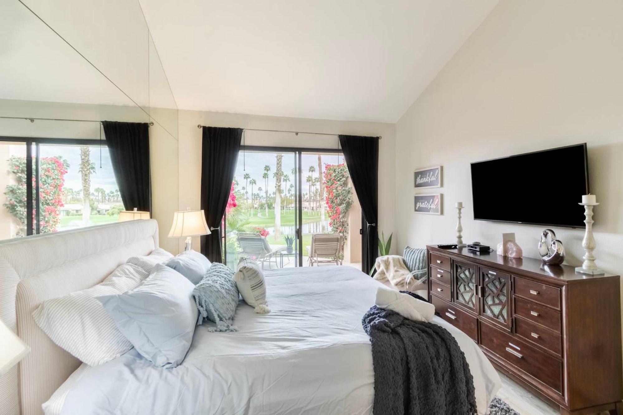 Paradise Point- View, Tennis, And Activity Club Villa *