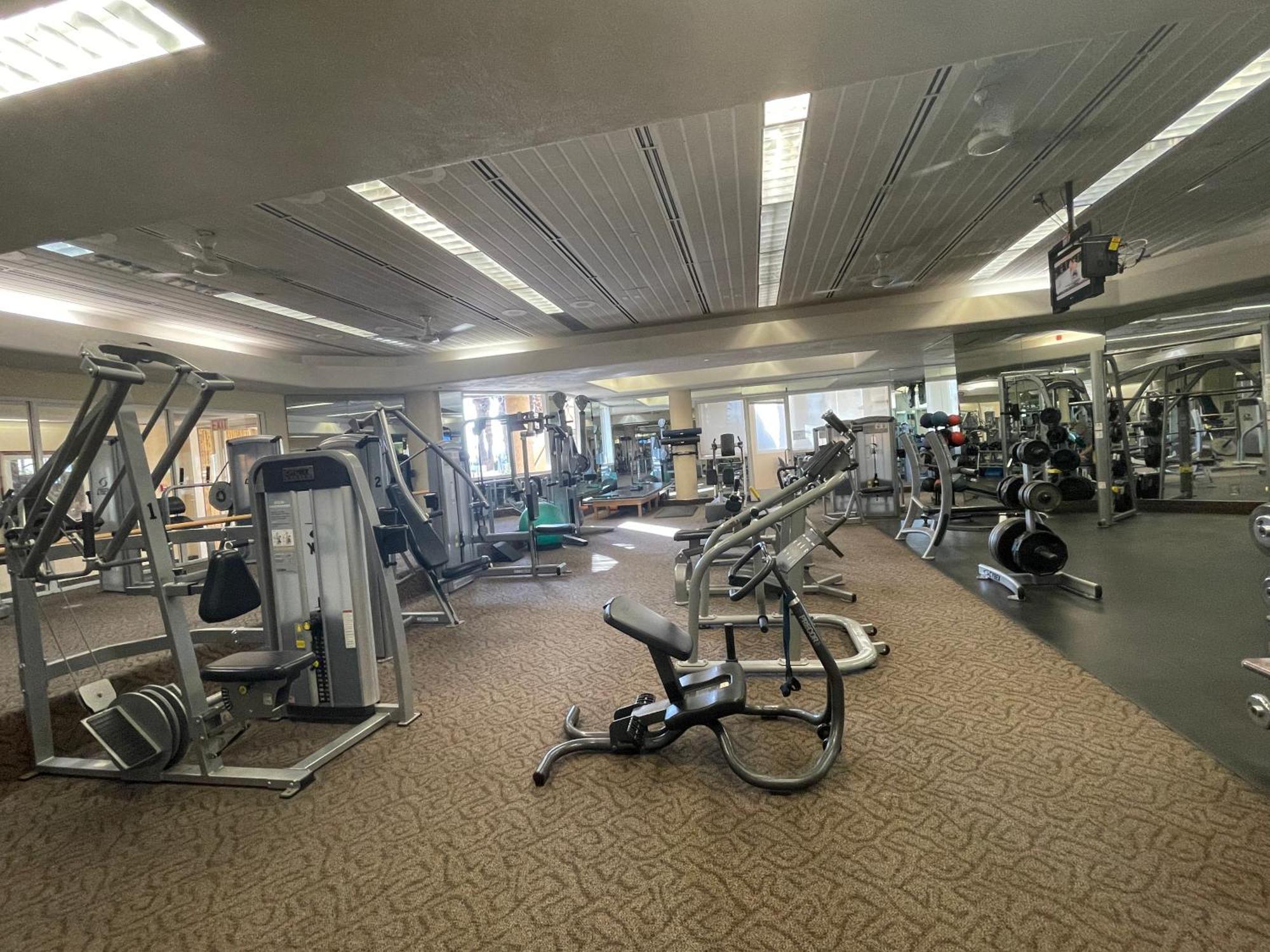 Palm Valley Country Club, Pickleball, Tennis, Gym, Clubhouse, Swimming Pools, Lux, Spac 2 Bdrms Den 2 Ba Holiday home *
