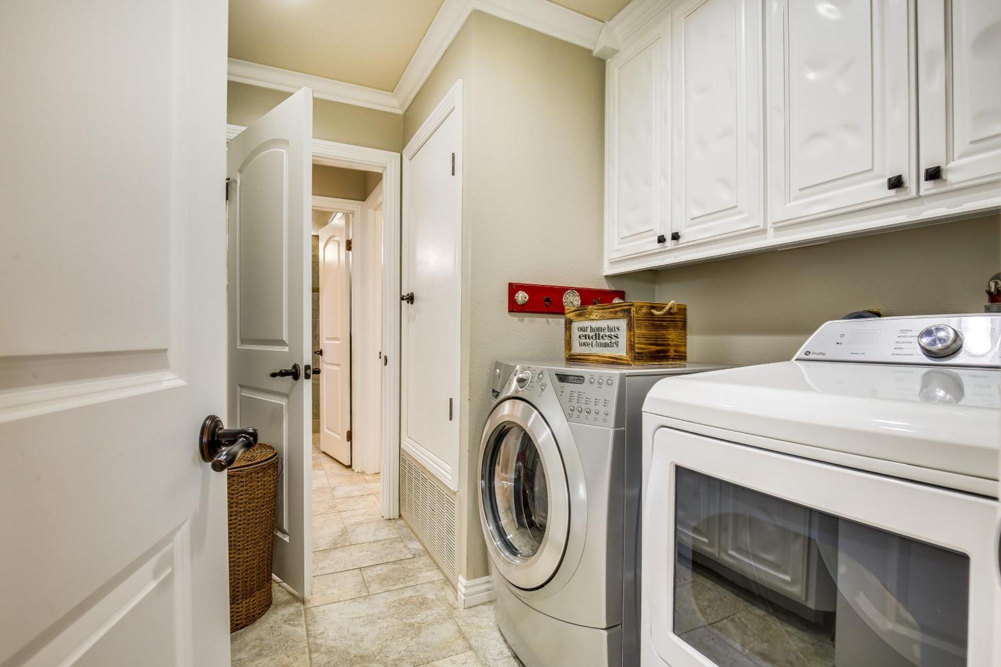 Townhome With Pool Access And Golf Course! * Palm Desert