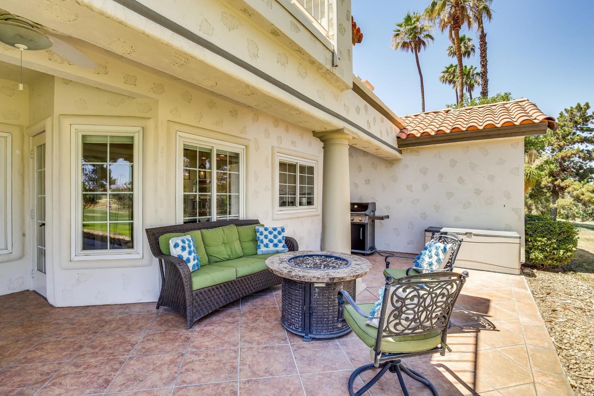 Townhome With Pool Access And Golf Course! Holiday home Palm Desert