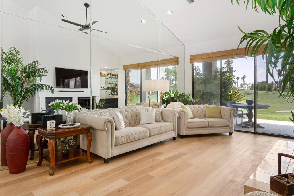 Holiday home Sunny Escape On Golf Course *