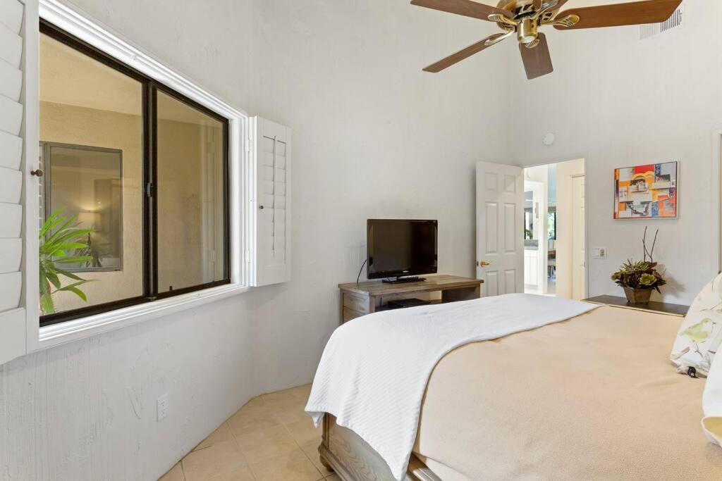Sunny Escape On Golf Course Holiday home Palm Desert