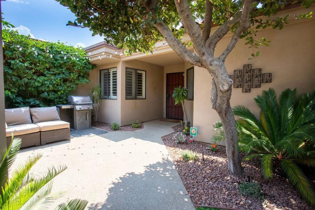 Sunny Escape On Golf Course Holiday home Palm Desert