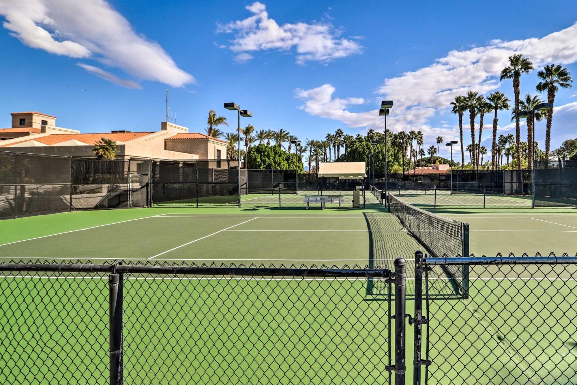 With Patio And Community Perks! * Palm Desert