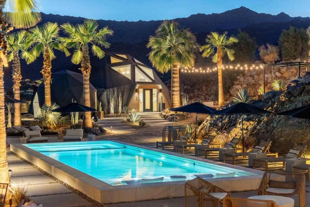 Perch - Rare Resort-style Geo Dome W/ Pickleball Holiday home