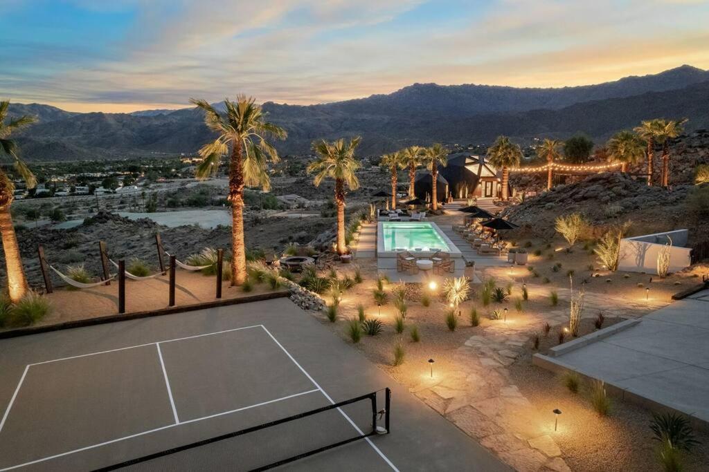 Perch - Rare Resort-style Geo Dome W/ Pickleball Holiday home Palm Desert