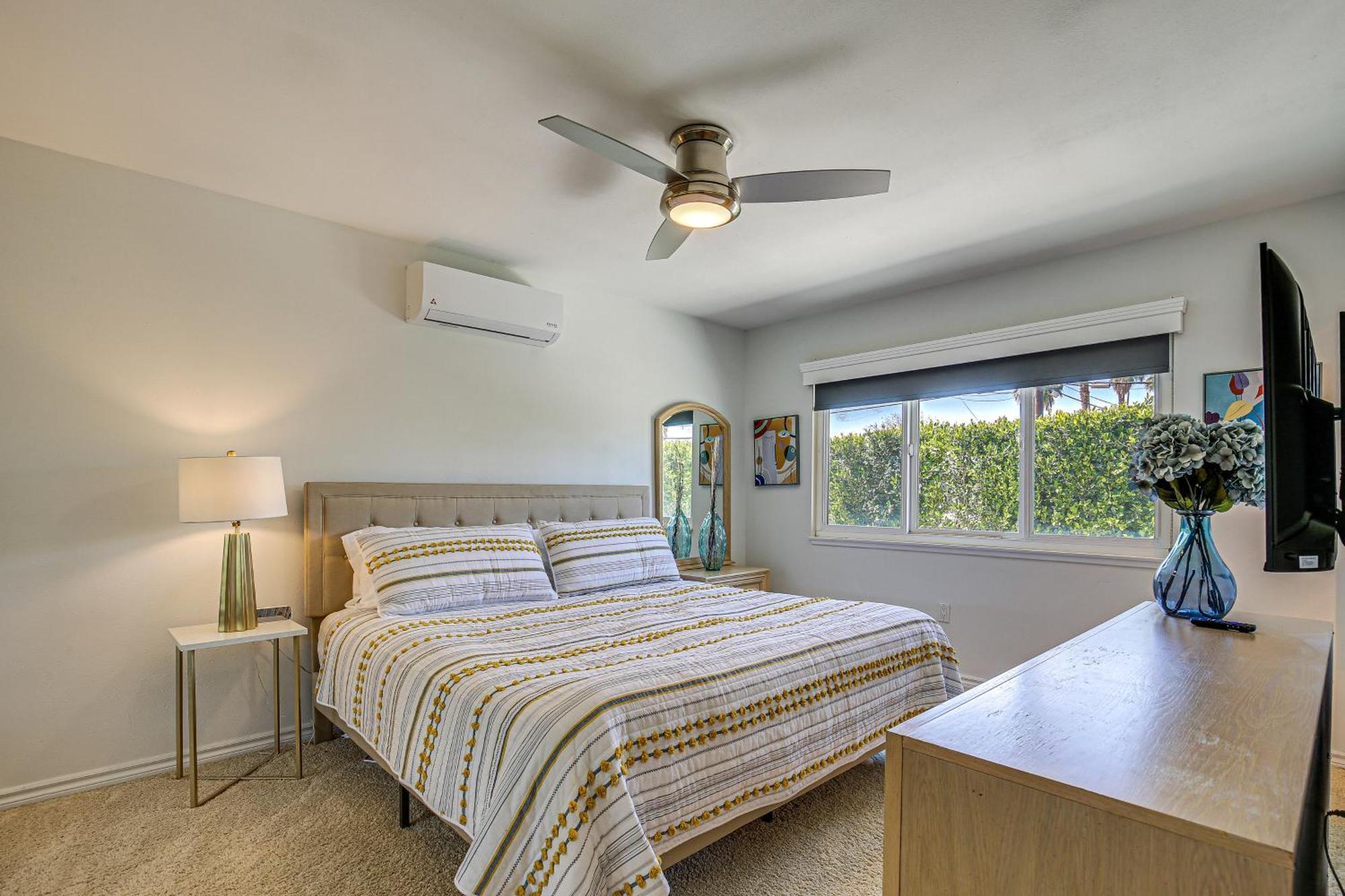 Pet-friendly Gem With Golf Course View *