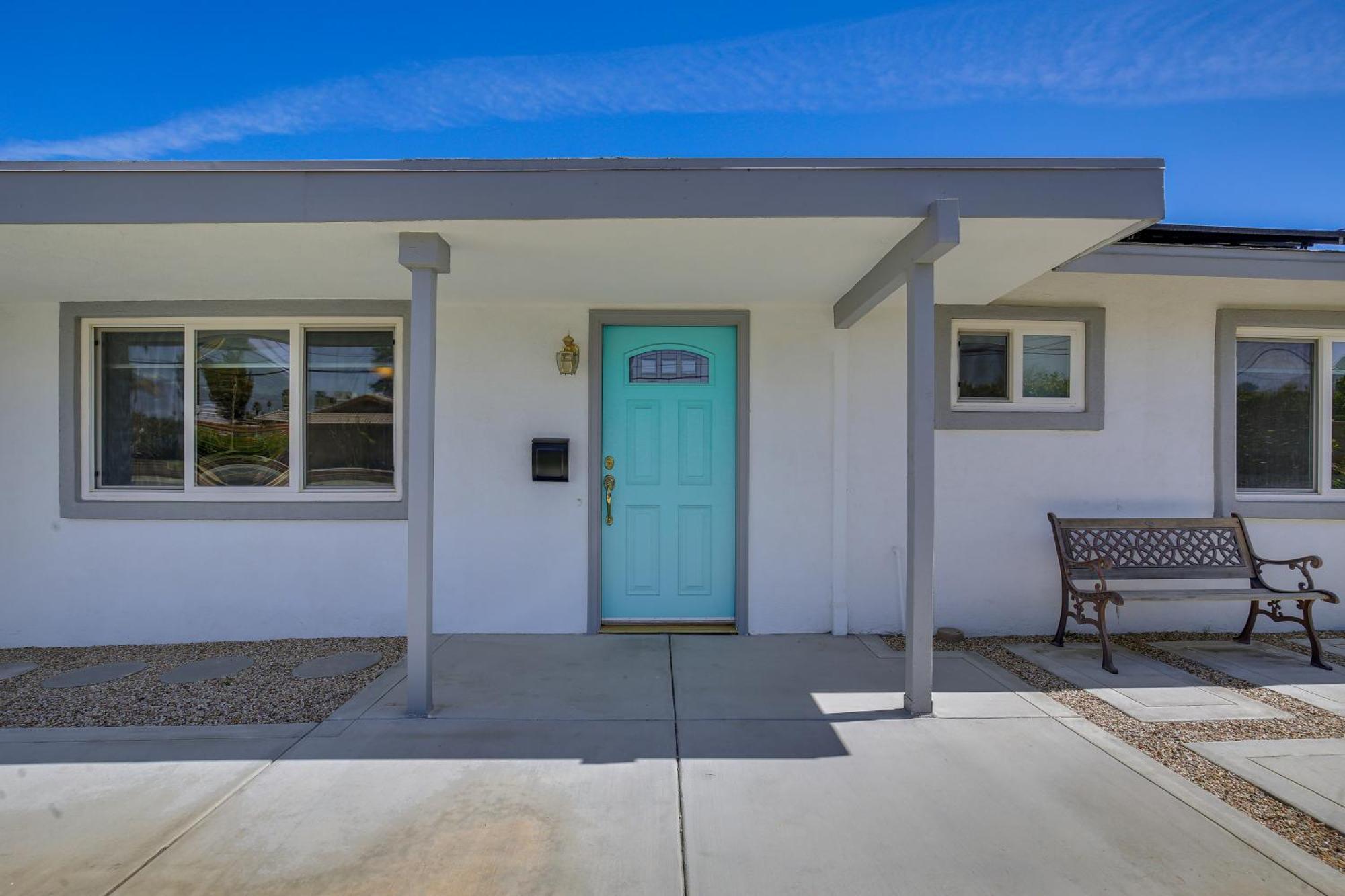 Pet-friendly Gem With Golf Course View Holiday home *