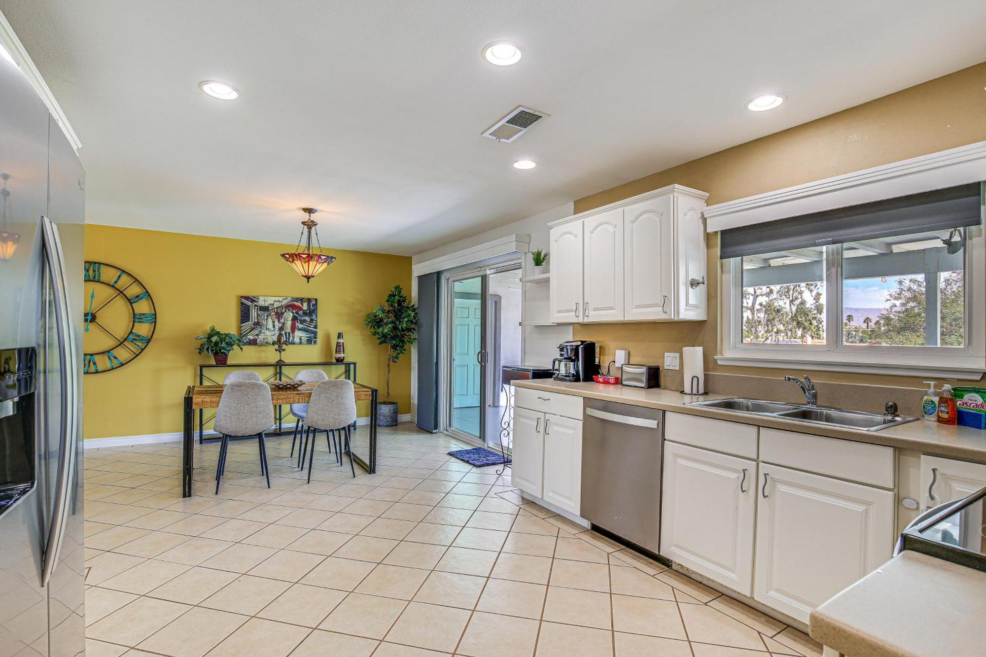 Pet-friendly Gem With Golf Course View *