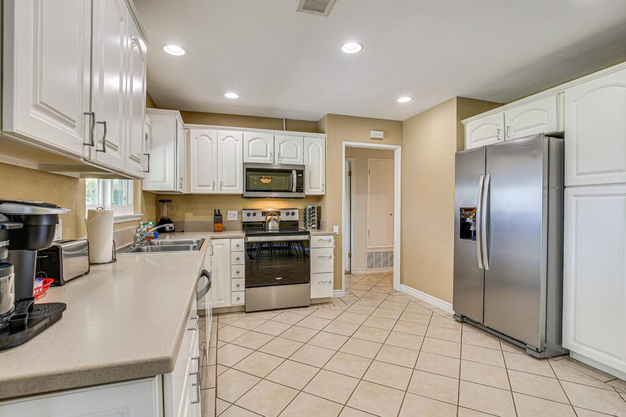 Pet-friendly Gem With Golf Course View *