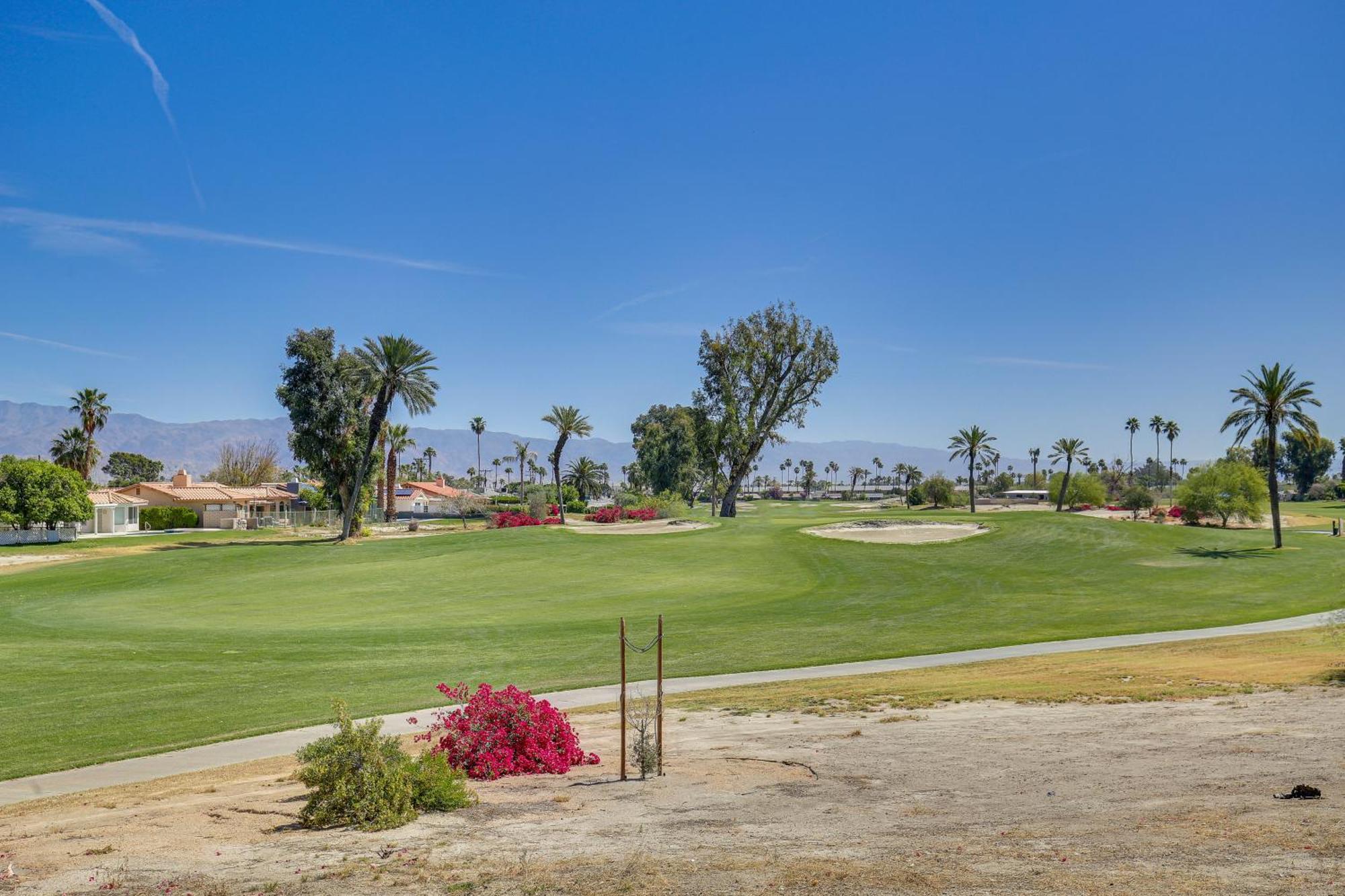 Pet-friendly Gem With Golf Course View Palm Desert