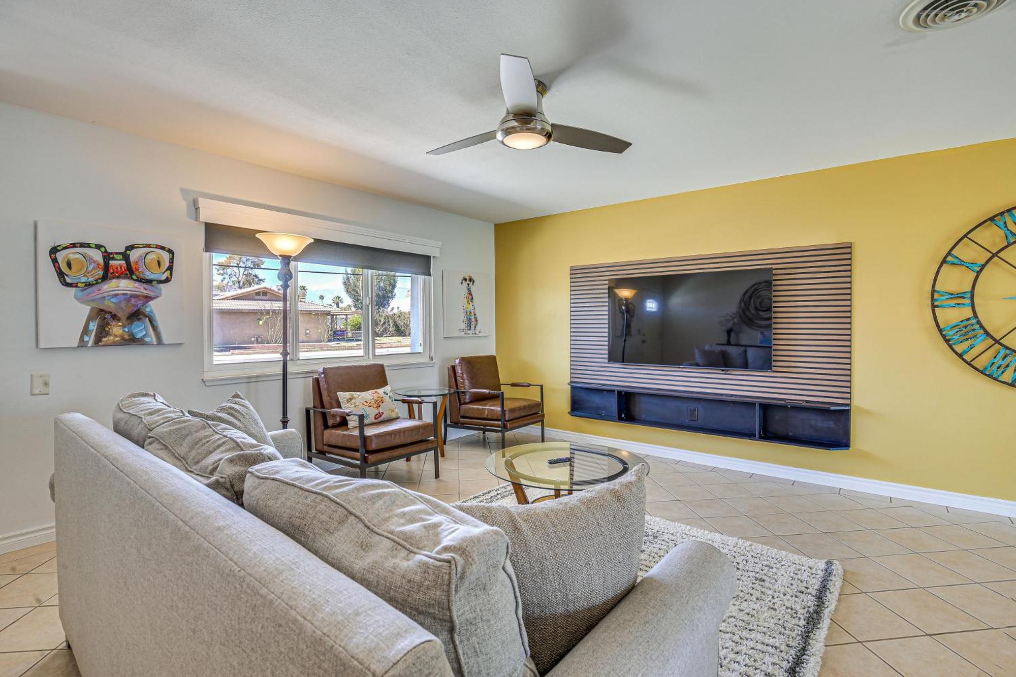 Pet-friendly Gem With Golf Course View Holiday home
