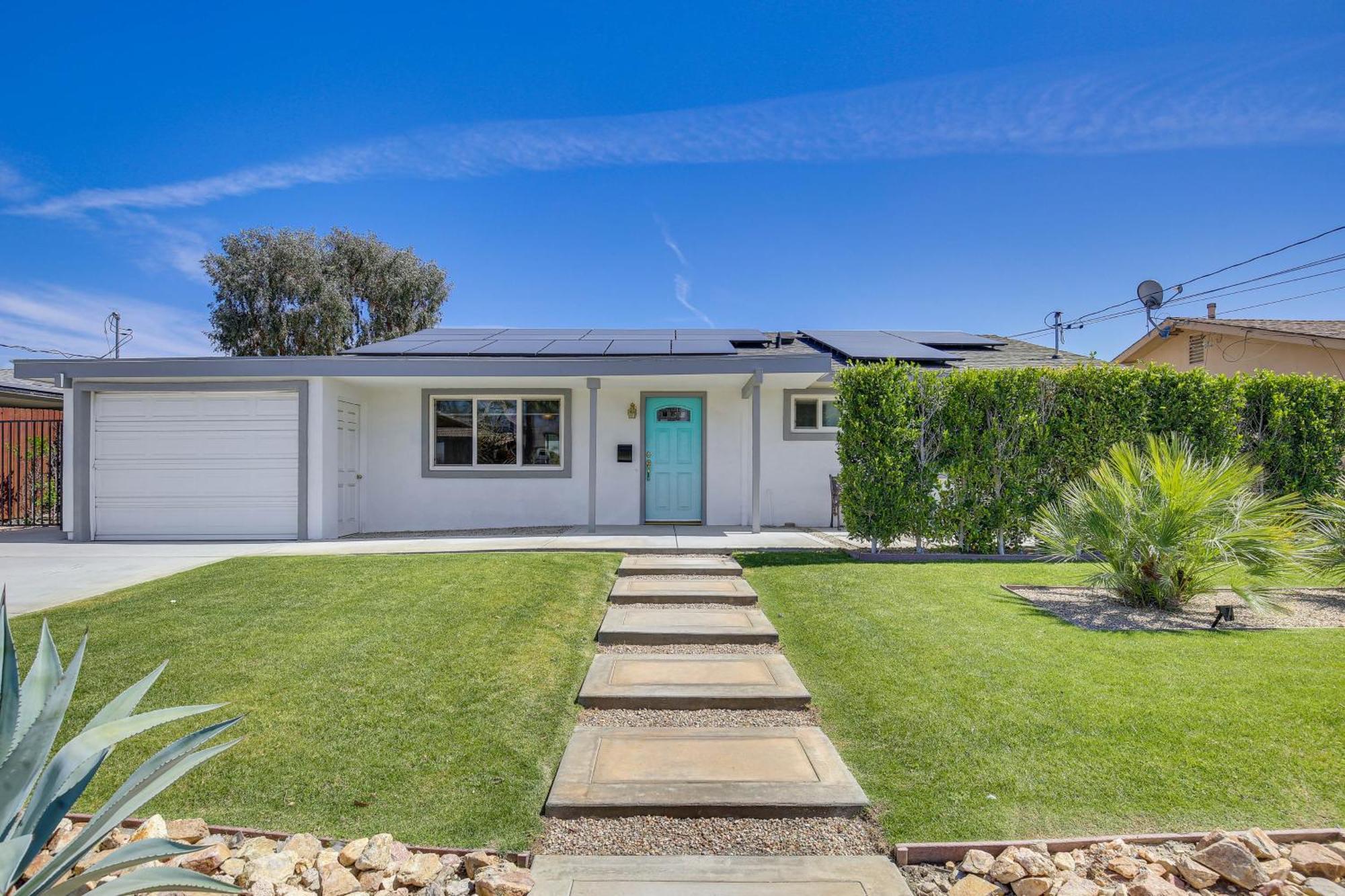 Pet-friendly Gem With Golf Course View *