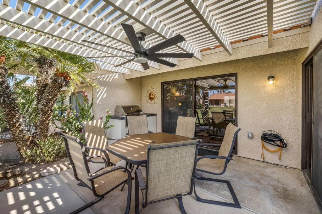 A Tranquil Away From Home! Holiday home Palm Desert